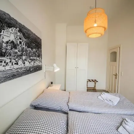 Luv Im Haus Demory Apartment